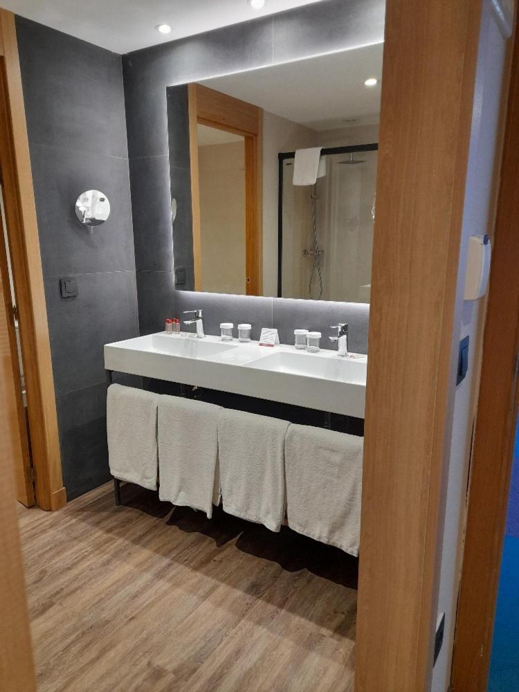 Sommos Hotel Benasque Spa Luaran gambar